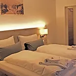 Nocleg ze śniadaniem Mammhofer & Breakfast 3*